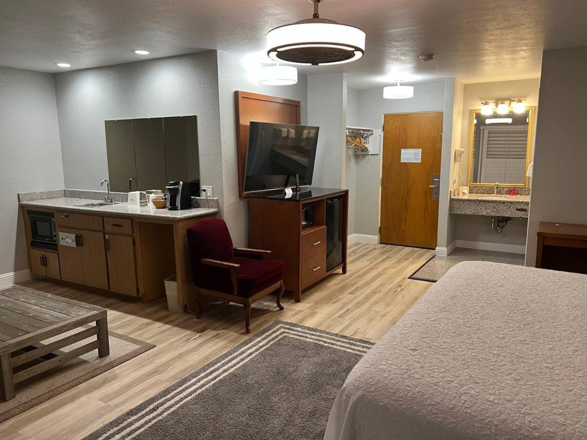 Comfort Inn Near Hearst Castle - Cambria ซานซิเมียน ภายนอก รูปภาพ